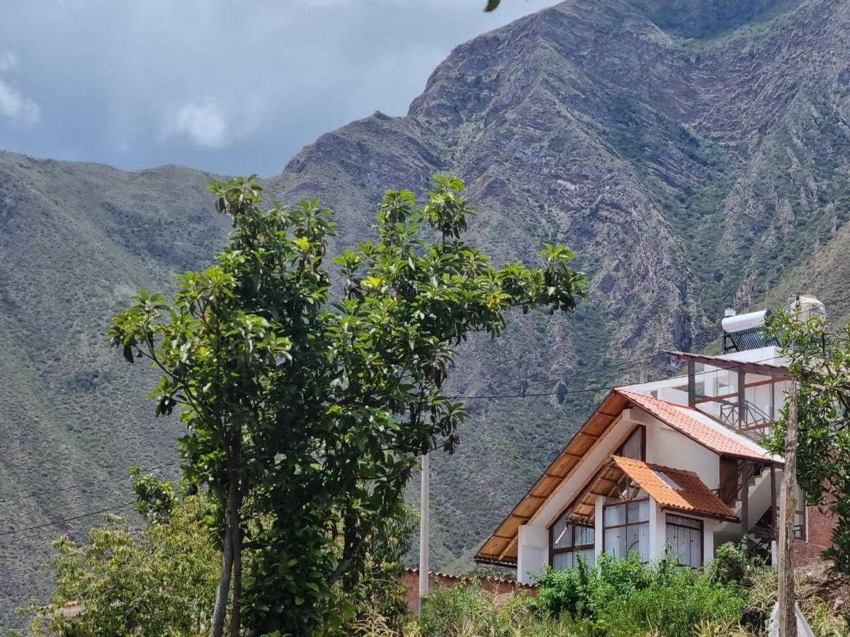 Flores De La Villa Huayoccare 外观 照片